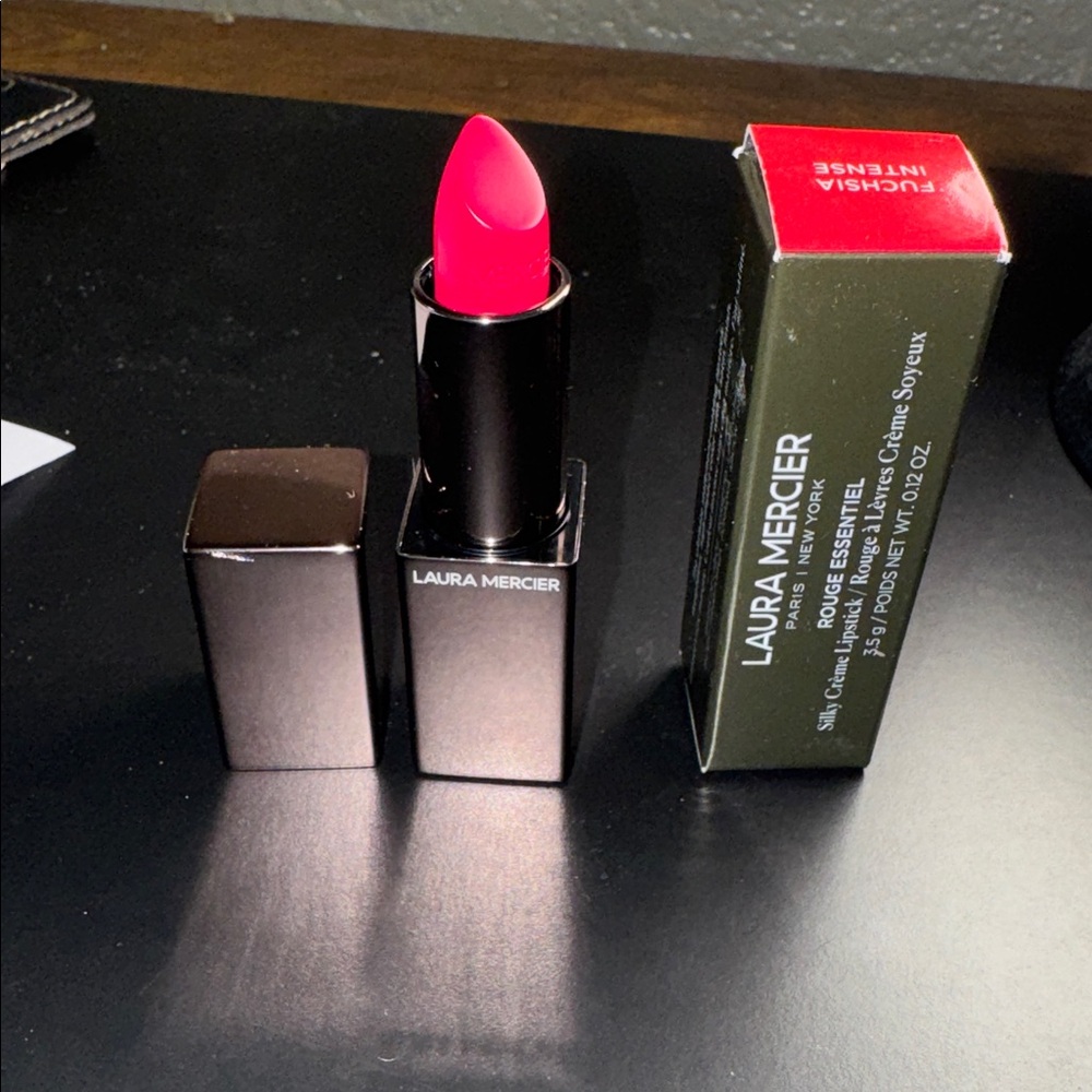 Laura Mercier Lipstick -Fuschia intense NIB